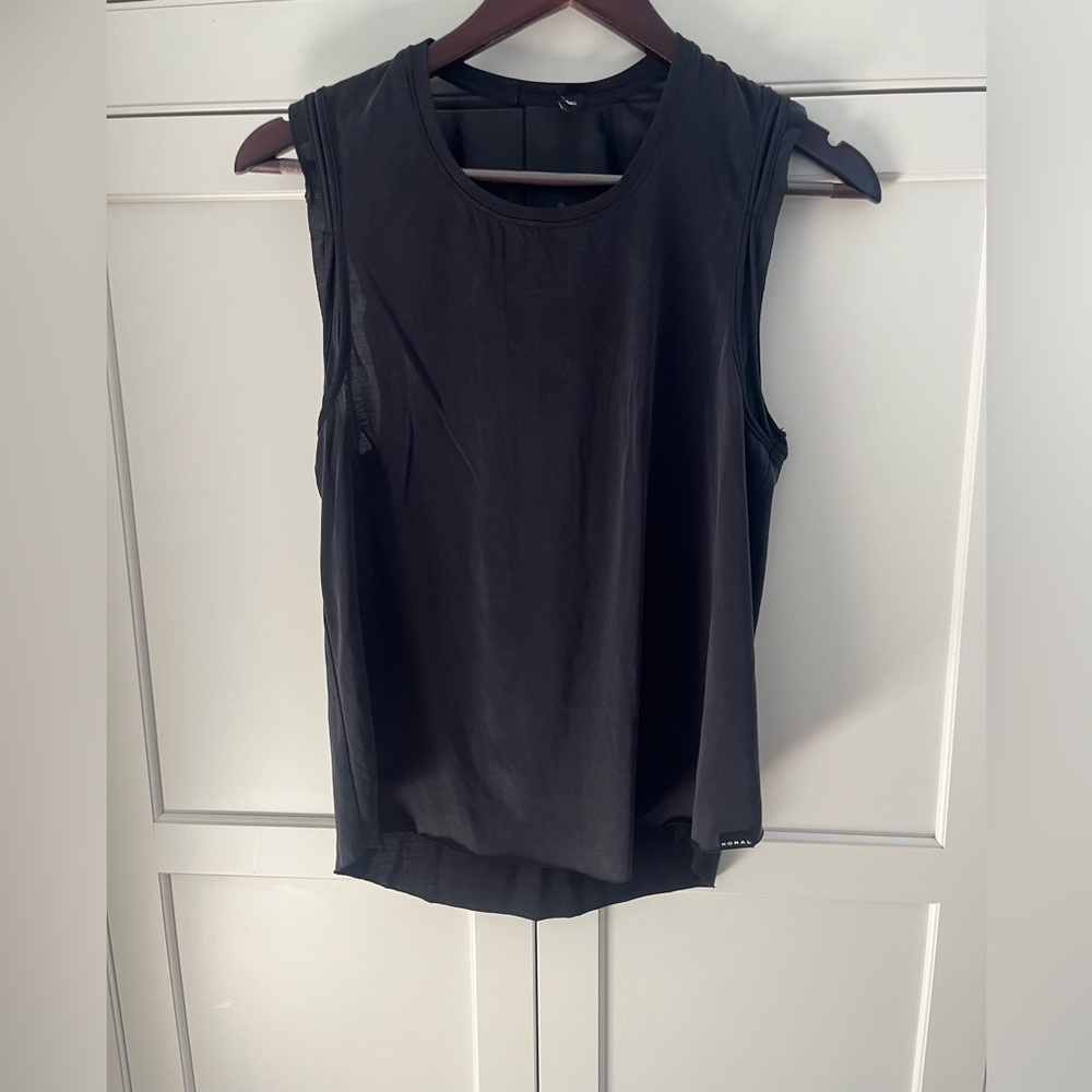Koral sportswear muscle tank women’s Sz. S black mesh accent